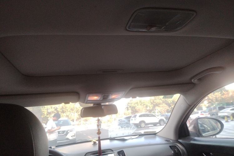 Used Kia Sportage R 2014 2.0L Automatic Two-Wheel Drive GLS Trim
