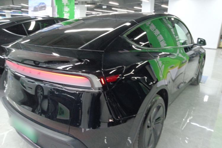 Used Tesla Model Y 2025 Rear-Wheel-Drive Version