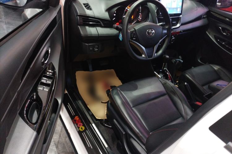 Used Toyota YARiS L 2022 X-Trail 1.5L CVT Luxury PLUS Edition
