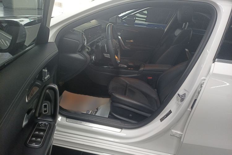Used Mercedes-Benz A-Class 2022 Revised Version A 200 L Sport Sedan Fashionable Style