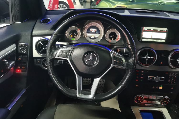 Used Mercedes-Benz GLK-Class 2015 GLK 260 4MATIC Fashion Edition Ultimate Version