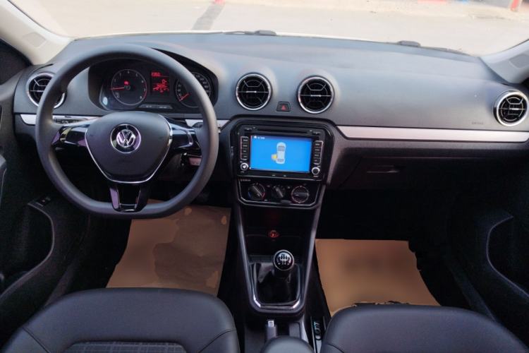 Used Volkswagen Jetta 2017 1.5L Manual Comfort Model
