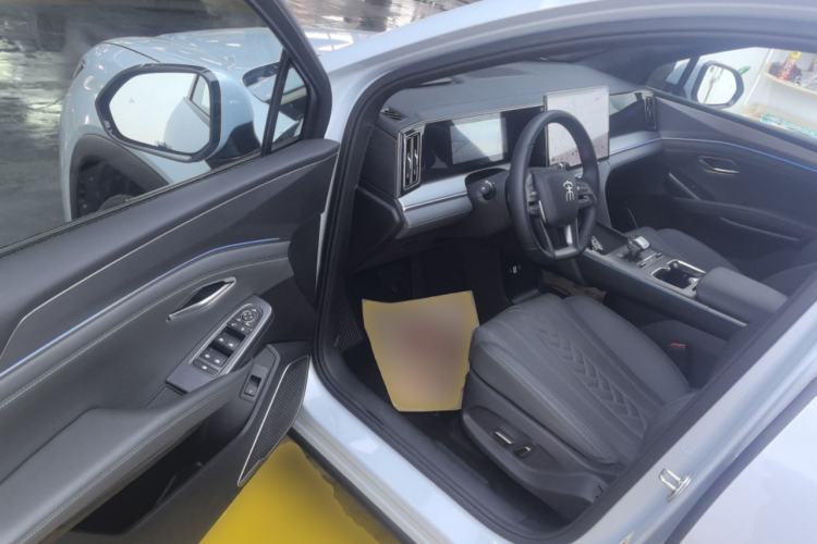 Used BYD Song L DM-i 2025 Intelligent Driving Version 160 km Beyond-Range Type
