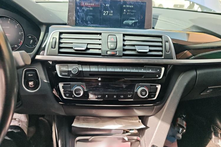 Used BMW 3 Series 2018 320Li Leading Model M Sport Package
