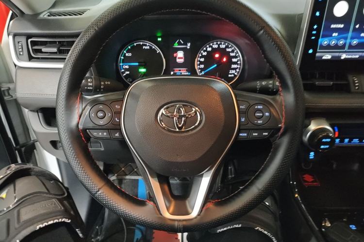 Used Toyota Wildlander 2022 Dual-Motor 2.5L E-CVT 4x4 Luxury PLUS Edition
