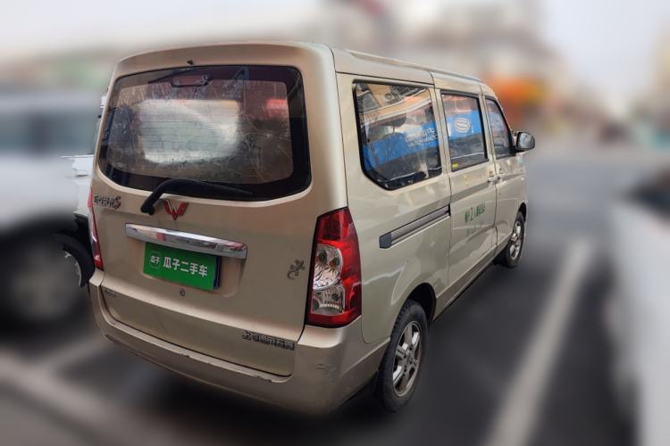 Used Wuling Rongguang 2014 1.5L S Standard Version
