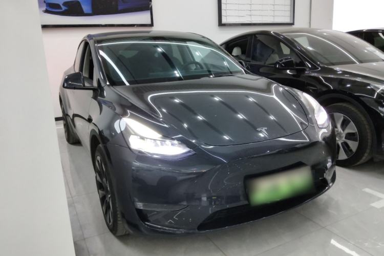 Used Tesla Model Y 2024 Long-Range All-Wheel-Drive Version