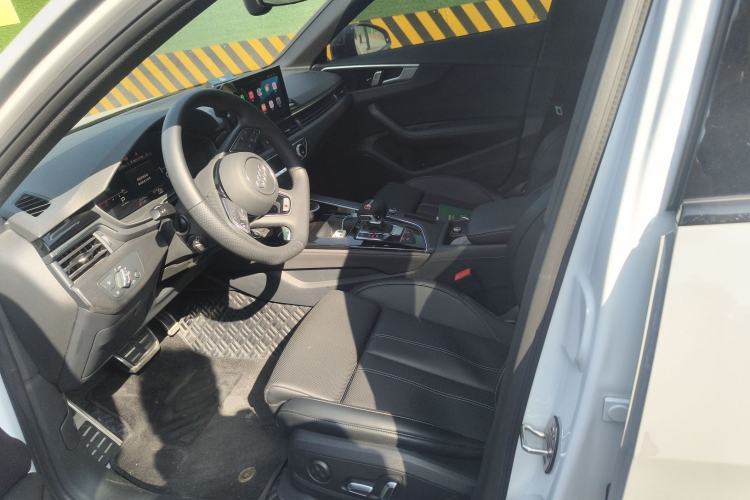 Used Audi A4L 2024 40 TFSI Luxury Dynamic Edition