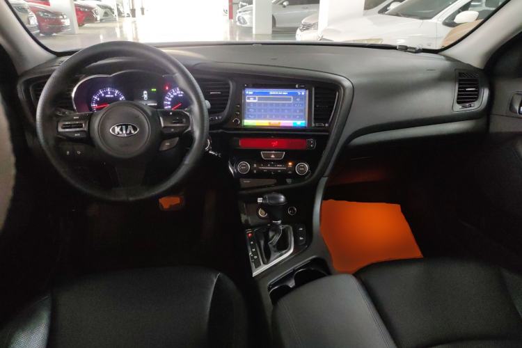 Used Kia K5 2015 2.0L Automatic LUX

