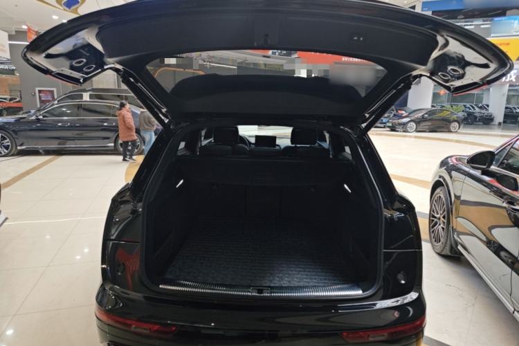 Used Audi Q5L 2024 40 TFSI Luxury Dynamic Edition
