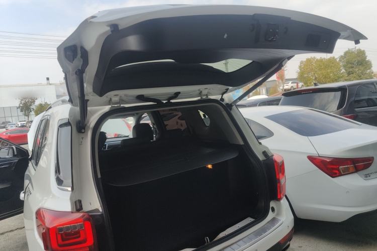 Used GAC Trumpchi GS7 2017 320T Two-Wheel-Drive Luxury Smart Connectivity Model