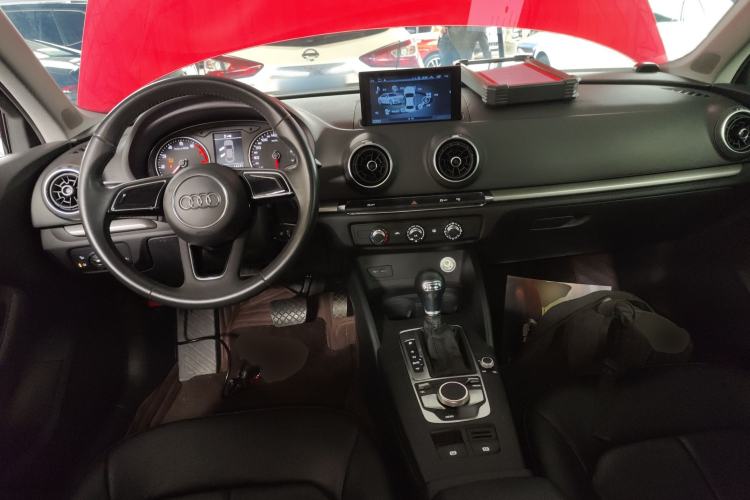 Used Audi A3 2017 Limousine 35 TFSI Ambition Edition
