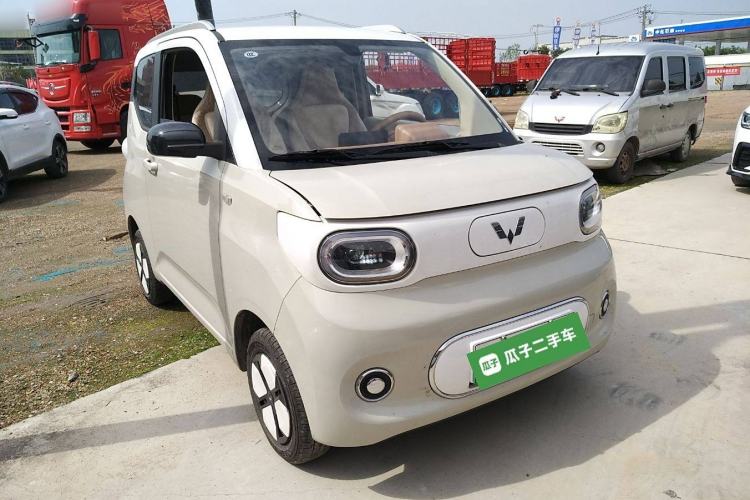 Used Wuling Hongguang MINIEV 2024 3rd Generation 215km Advanced Version
