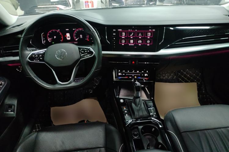 Used Volkswagen Passat 2022 330TSI Starry Luxury Edition – Exclusive Special Edition
