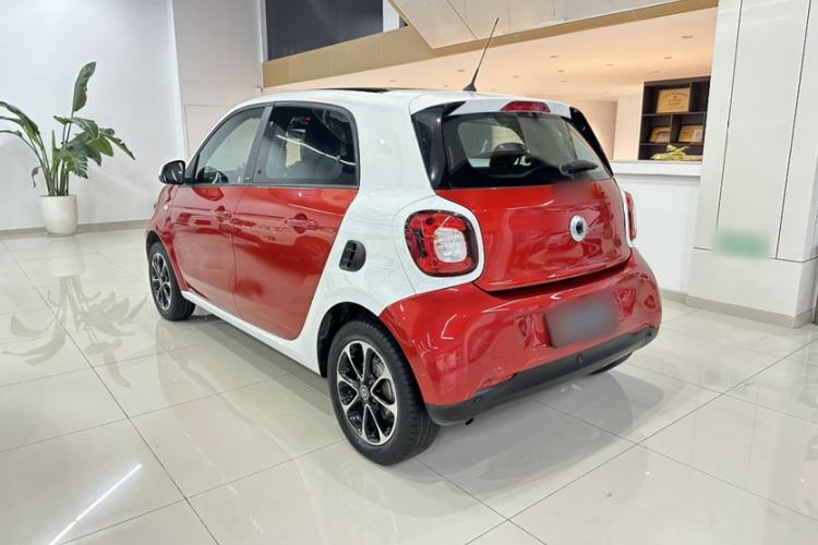Used  forfour 2016 1.0L 52 kW Passion Edition