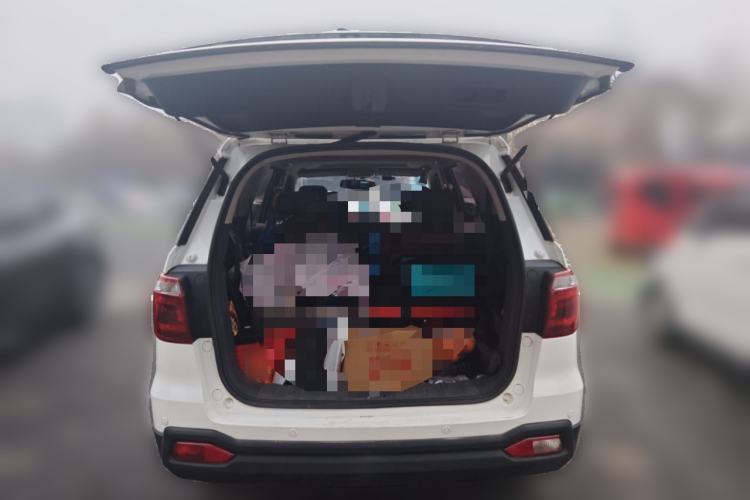 Used Oshan CX70 2016 1.6L manual luxury version
