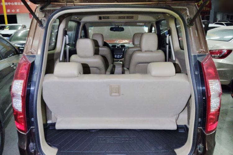 Used Wuling Hongguang 2014 1.5L S Automatic Luxury Model
