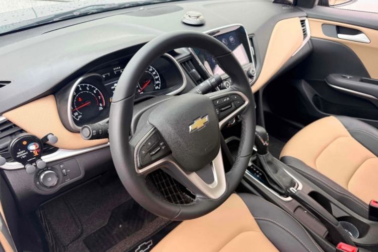 Used Chevrolet Monza 2021 320 Automatic Enjoyment Sunroof Edition
