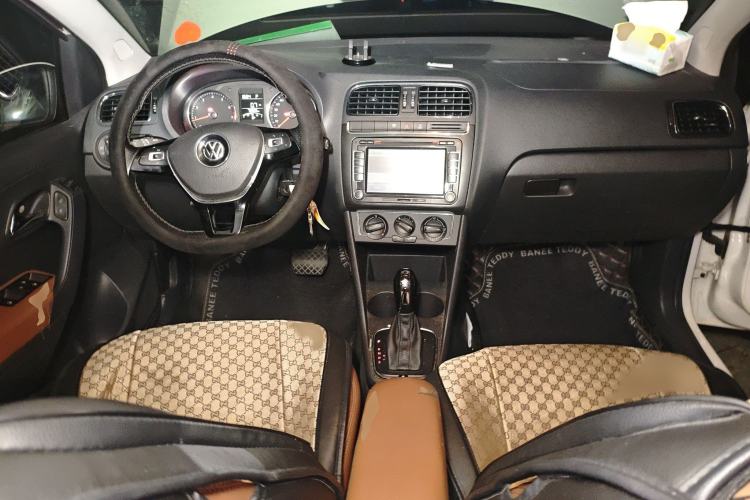 Used Volkswagen Polo 2014 1.6L Automatic Comfort Edition
