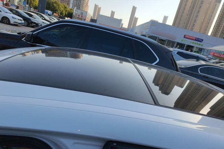 Used BMW 5 Series 2018 Restyled 530Li Leading Edition M Sport Package
