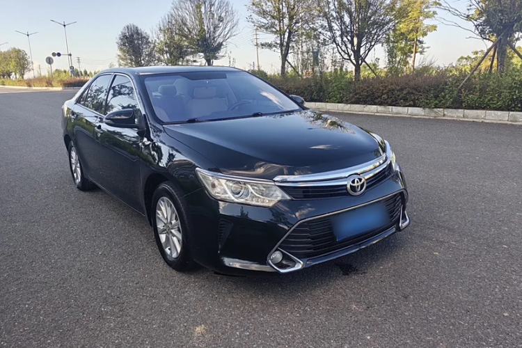Used Toyota Camry 2016 2.0E 10th Anniversary Elite Edition
