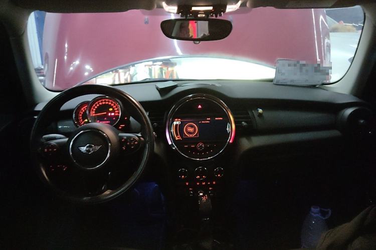 Used  MINI 2016 1.5T COOPER Pioneer Edition Five-Door Model
