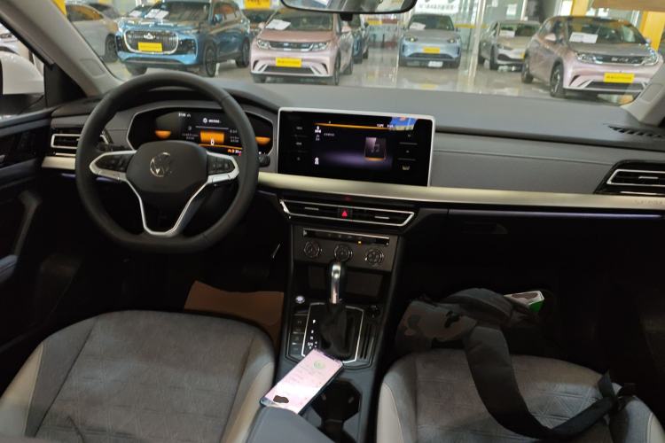 Used Volkswagen Lavida 2024 300TSI DSG Full-Comfort Edition