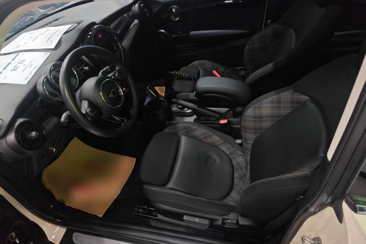 Used  MINI 2018 1.5T COOPER Classic Edition
