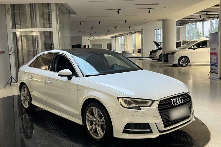 Used Audi A3 2019 Limousine 35 TFSI Fashion Edition China V standard
