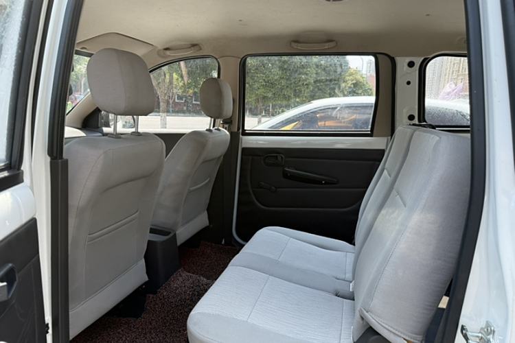 Used Wuling Hongguang 2015 1.5L S Basic Version China V Standard
