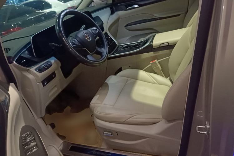 Used Buick GL8 2022 ES Landtrek 653T Comfort Edition