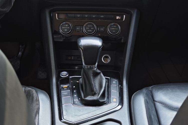 Used Volkswagen Tiguan L 2017 330TSI Automatic Two-Wheel Drive Comfort Edition