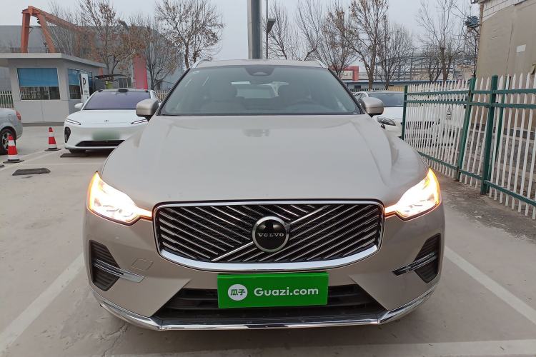 Used Volvo XC60 2026 B5 4x4 Smart Luxury Edition