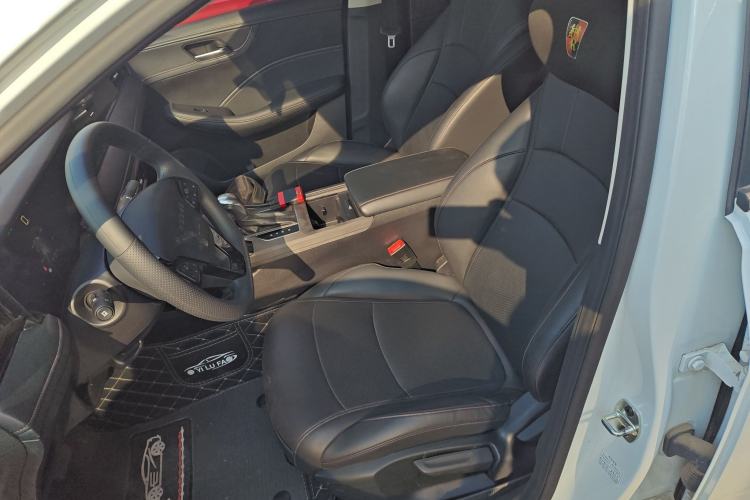 Used Roewe i5 2023 1.5L CVT Luxury Edition
