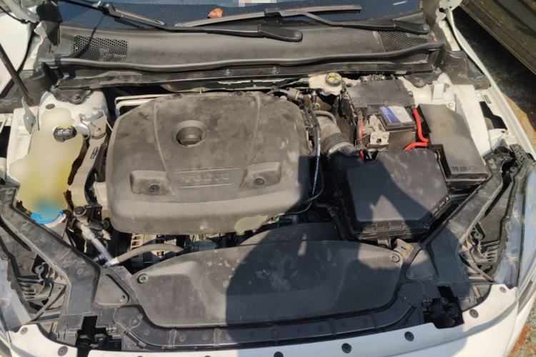 Used Volvo V40 2019 T3 Zhiyi Edition
