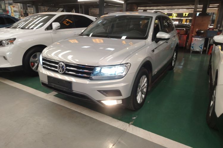 Used Volkswagen Tiguan L 2017 330TSI Automatic Two-Wheel Drive Luxury Edition
