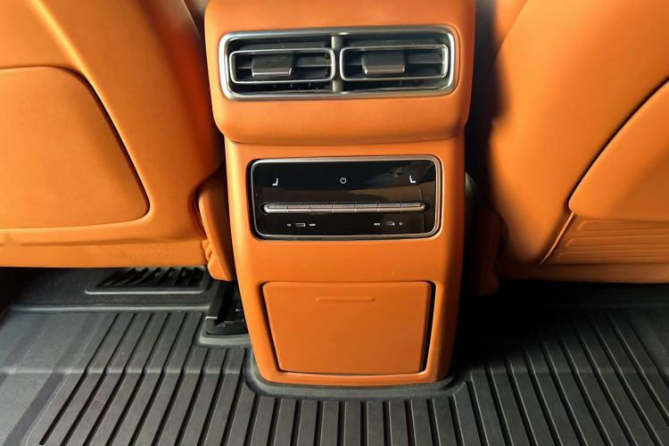 Used Li Auto L7 2023 Pro Model
