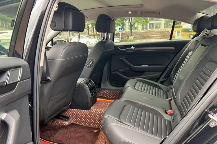 Used Volkswagen Magotan 2020 330TSI DSG Leading Model
