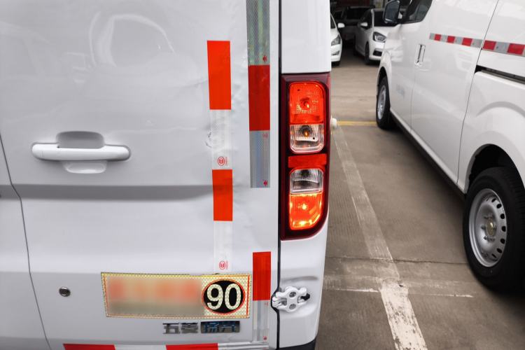 Used Wuling Yangguang 2024 300km Comfort Version with Sealed Windows 60kW