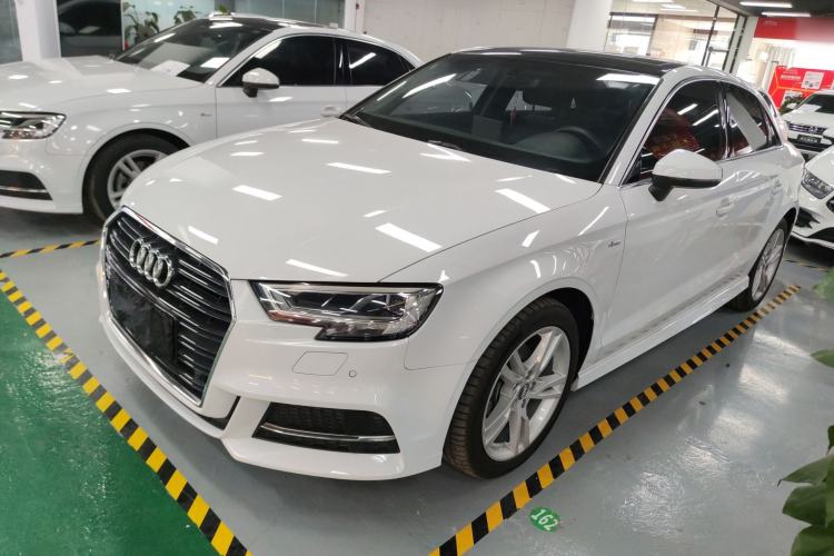 Used Audi A3 2019 Limousine 35 TFSI Fashion Edition China V standard
