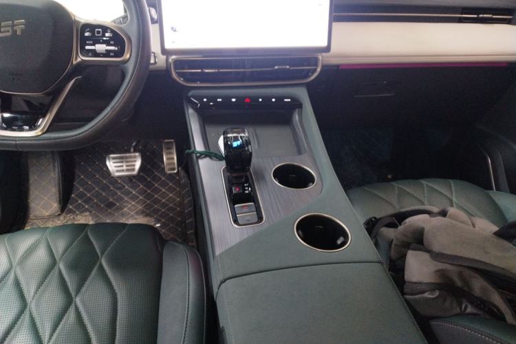 Used JETOUR Shanhai Shanhai L9 2024 1.5TD 2DHT Pro 7-Seater
