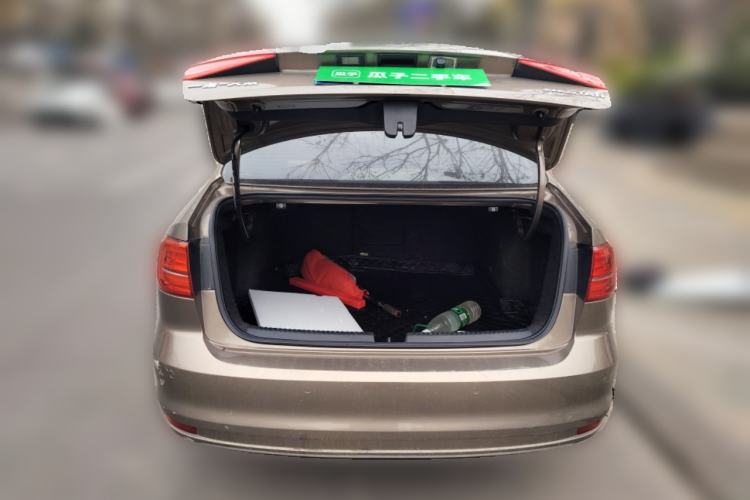 Used Volkswagen Sagitar 2015 1.6L Automatic Comfort Model