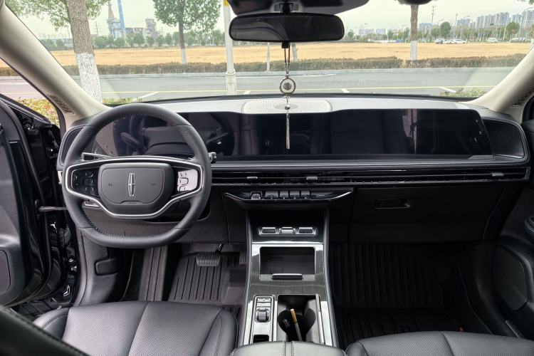 Used Lincoln Corsair 2024 2.0T Two-Wheel Drive Deluxe Edition