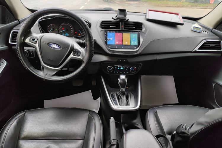 Used Ford Escort 2015 1.5L Automatic Fashion Model