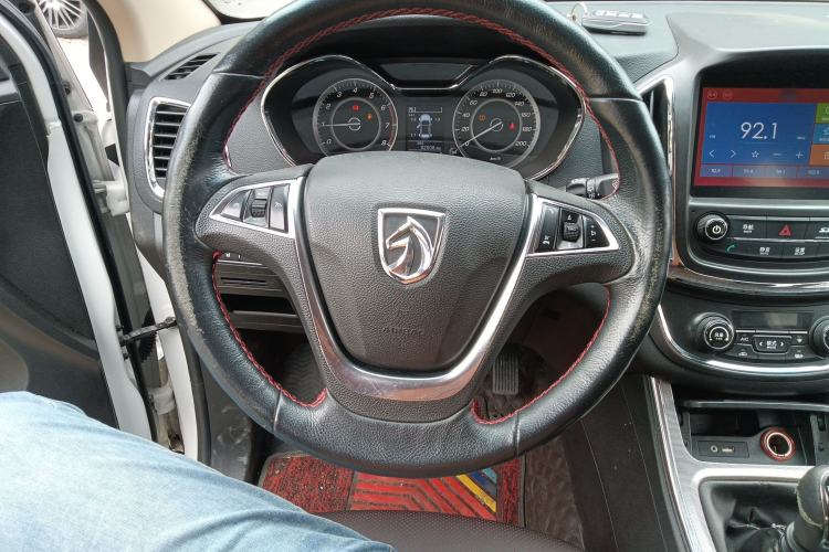 Used Baojun 560 2016 1.5T Manual Luxury Version