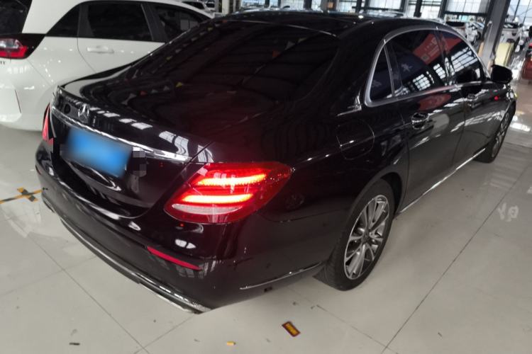 Used Mercedes-Benz E-Class 2019 E 260 L
