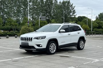 Used Jeep Cherokee 2019 2.0T Two-Wheel Drive Smart Enjoyment Version China V