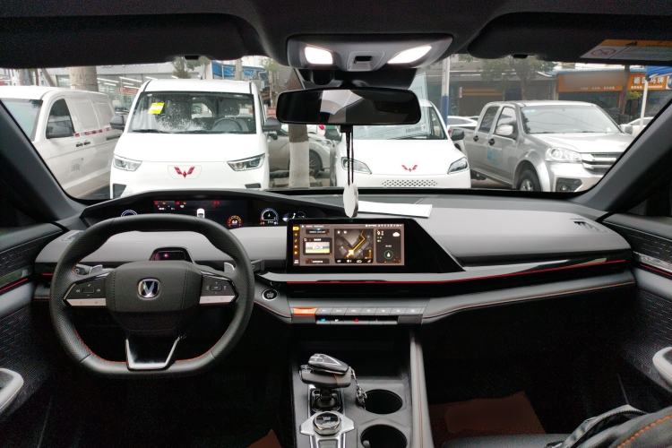 Used Changan UNI-V 2022 1.5T Prestige Version