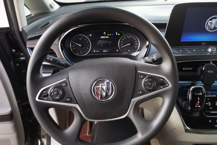 Used Buick GL8 2022 Land Cruiser Executive Class 652T Comfort Model
