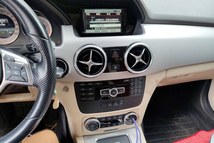 Used Mercedes-Benz GLK-Class 2015 GLK 260 4MATIC Dynamic Edition Ultimate Version